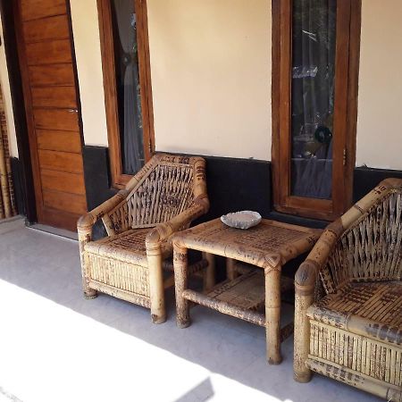 Telage Indah Homestay Kuta  Exterior photo