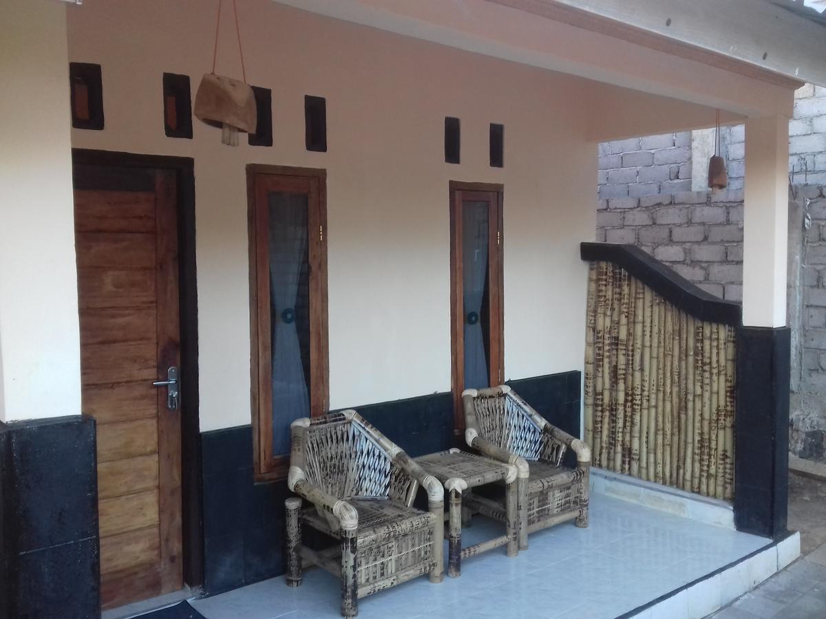 Telage Indah Homestay Kuta  Exterior photo