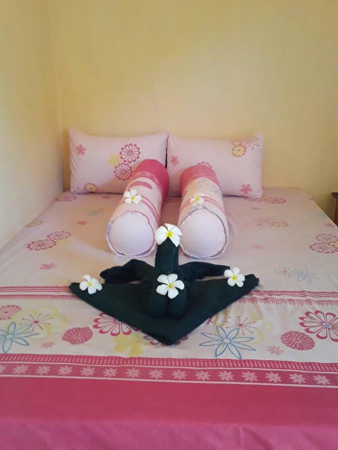 Telage Indah Homestay Kuta  Exterior photo
